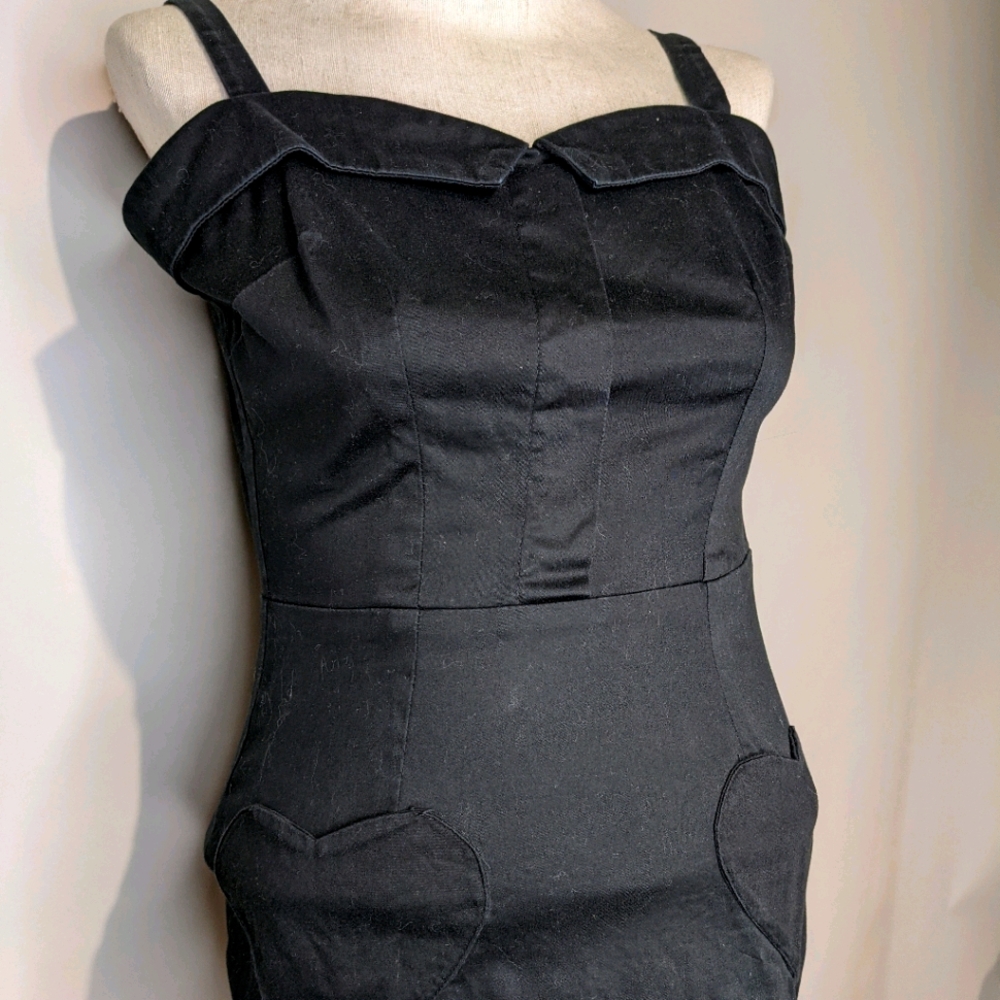 Rockabilly dress with heart-shaped pockets